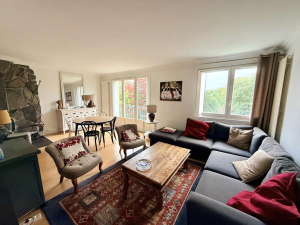 Bry-sur-Marne (94360) Appartement avec cave et place de parking privative