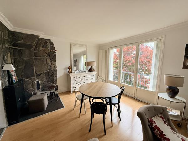 Bry-sur-Marne (94360) Appartement avec cave et place de parking privative