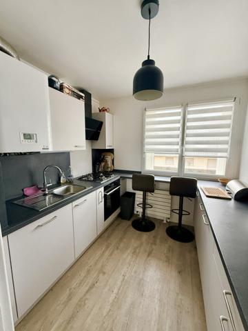 Bry-sur-Marne (94360) Appartement avec cave et place de parking privative