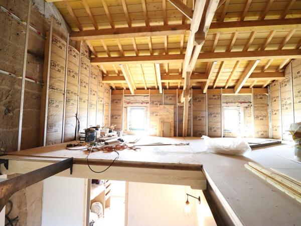 Maison Ambert 6 pièces +/-250 m2 + 3ha de terrain environ