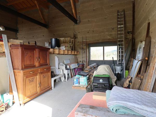 Maison Ambert 6 pièces +/-250 m2 + 3ha de terrain environ