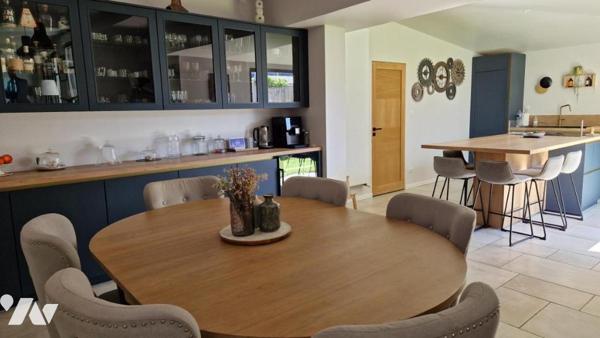 SAINT MALO - Proche plages - Maison indépendante entièrement rénovée de 159m², 4 chambres.