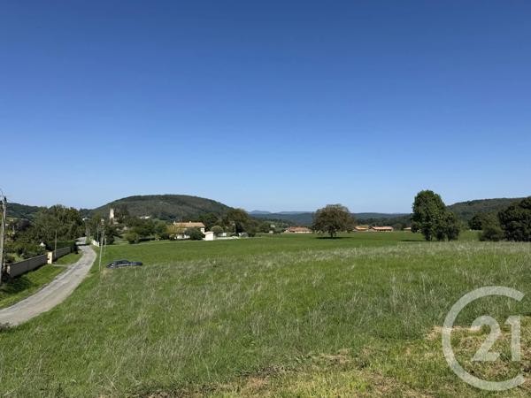 Terrain à vendre  4528 m 2   OUST  - 09