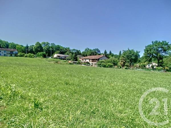 Terrain à vendre  4528 m 2   OUST  - 09
