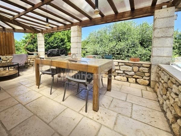 Maison en pierre atypique de 122 m² 3 chambres et 1 bureau au bord de la « Touvre »– Coup de cœur assuré à MAGNAC SUR TOUVRE (16)