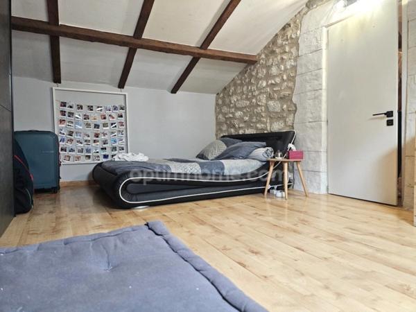 Maison en pierre atypique de 122 m² 3 chambres et 1 bureau au bord de la « Touvre »– Coup de cœur assuré à MAGNAC SUR TOUVRE (16)