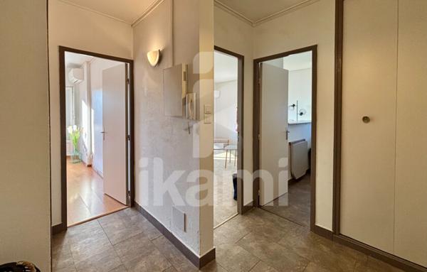 T2 MEUBLÉ: 48m2 + PARKING - CENTRE VILLE