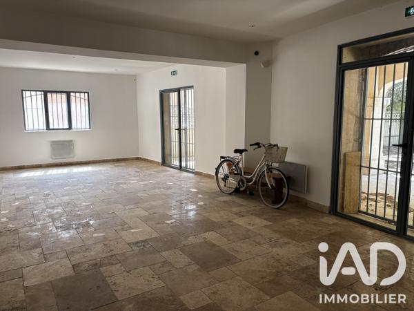 Maison à vendre 4 pièces 300 m² Pélissanne