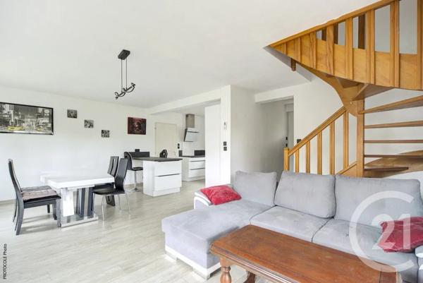 Maison à vendre  4 pièces - 87 m 2   CASTELGINEST  - 31