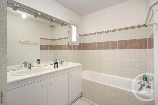 Maison à vendre  4 pièces - 87 m 2   CASTELGINEST  - 31