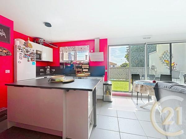 Appartement F3 à vendre  3 pièces - 63,30 m 2   ST JEAN DE VEDAS  - 34