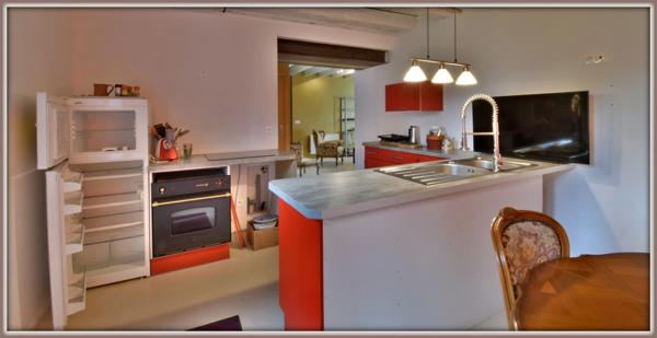 Dpt Nièvre (58), à vendre proche de la CHARITE SUR LOIRE à CHAMPVOUX au coeur du village maison d'environ 130 m²