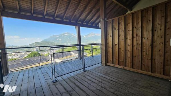 JACOB BELLECOMBETTE, appartement type 4 de 81.6 m2 avec double terrasse et vue dégagée