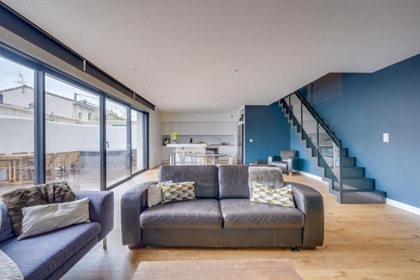 A VENDRE MAISON FAMILIALE BORDEAUX QT SAINT AUGUSTIN