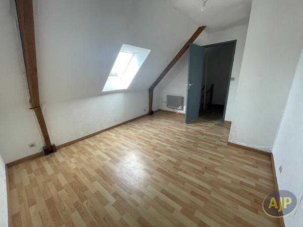 Maison à louer Heric : 6 pièces, 154m² avec 7 chambre(s) à 1 250€ - AJP Immobilier Blain
