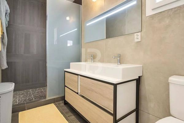 Maison individuelle 4 pièces à vendre au Cannet Mairie avec jardin, terrasse et balcon