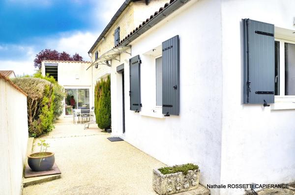 Maison à vendre 6 pièces LA GREVE SUR MIGNON (17)Maison de charme avec jardin paysagé et dépendance – 133 m² habitables sur 947 m² de terrain