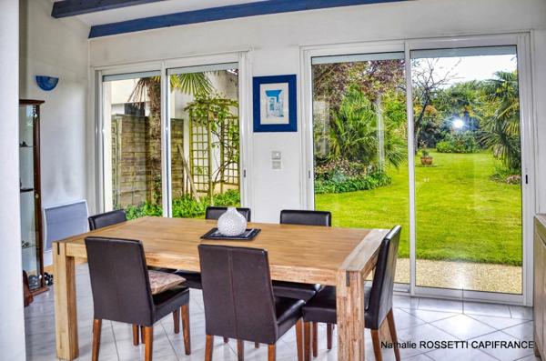 Maison à vendre 6 pièces LA GREVE SUR MIGNON (17)Maison de charme avec jardin paysagé et dépendance – 133 m² habitables sur 947 m² de terrain