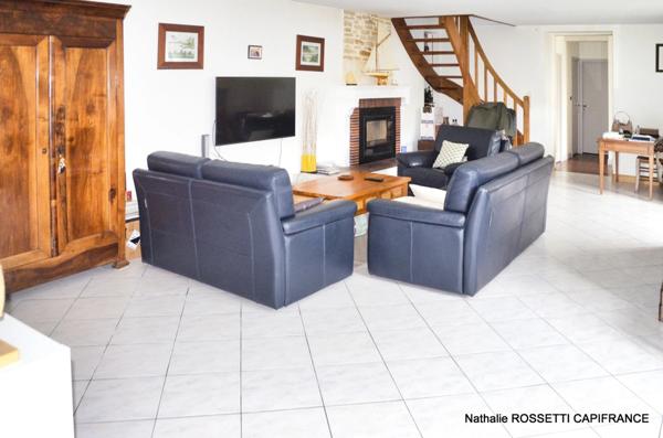 Maison à vendre 6 pièces LA GREVE SUR MIGNON (17)Maison de charme avec jardin paysagé et dépendance – 133 m² habitables sur 947 m² de terrain