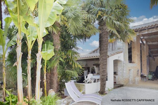 Maison à vendre 6 pièces LA GREVE SUR MIGNON (17)Maison de charme avec jardin paysagé et dépendance – 133 m² habitables sur 947 m² de terrain