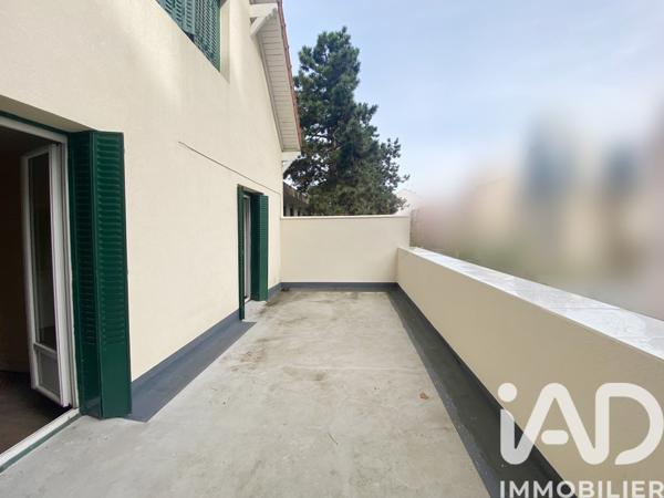 Immeuble à vendre 145,76 m² Colombes