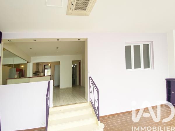 Immeuble à vendre 145,76 m² Colombes