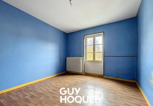 Immeuble 3 Appartements à rénover avec garages et Grenier aménageable - 71260 AZÉ