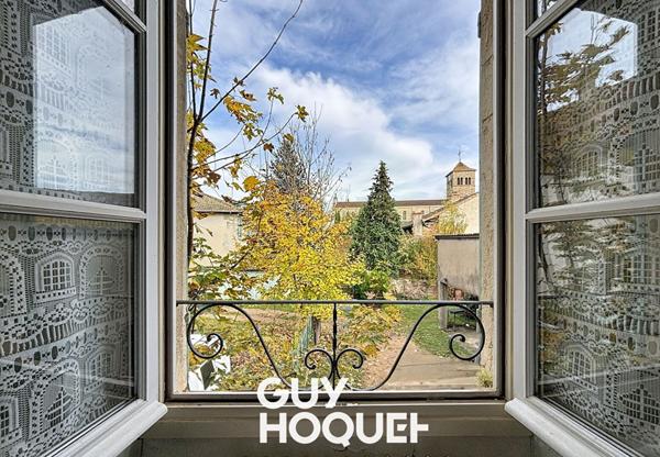 Immeuble 3 Appartements à rénover avec garages et Grenier aménageable - 71260 AZÉ