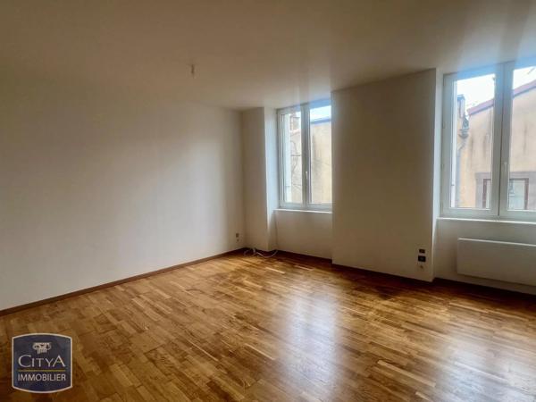 Appartement à louer 2 pièces 41.19m² Riom (63200)