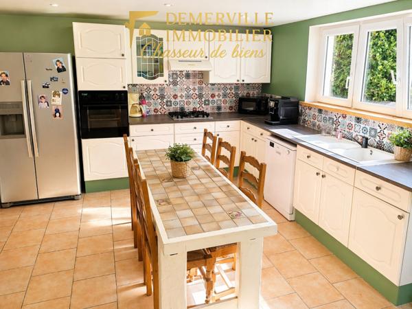 Maison semi-mitoyenne – Vie semi plain-pied – Idéal artisan / entrepreneur