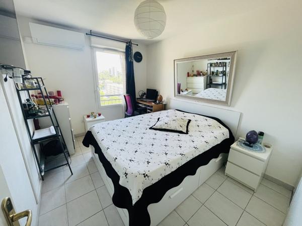 À Vendre – Appartement T2 de 55 m² en Dernier Étage avec Terrasse