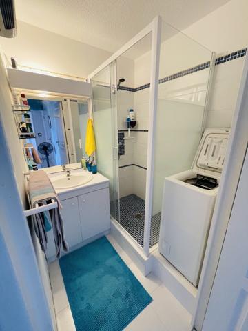 À Vendre – Appartement T2 de 55 m² en Dernier Étage avec Terrasse