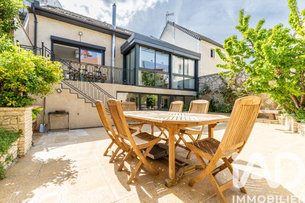 Maison à vendre 7 pièces 200 m² Le Plessis-Robinson