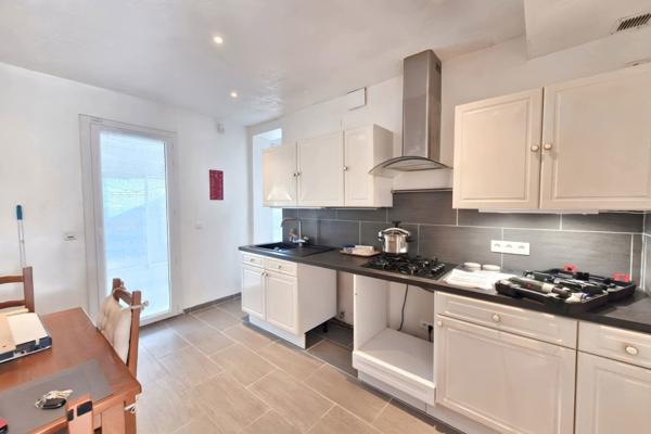 Salon-de-Provence (13300) MAISON T4 PLEIN PIED