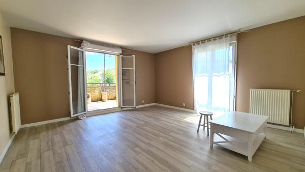 Appartement Eragny 4 pièce(s) 80 m2 avec terrasse !