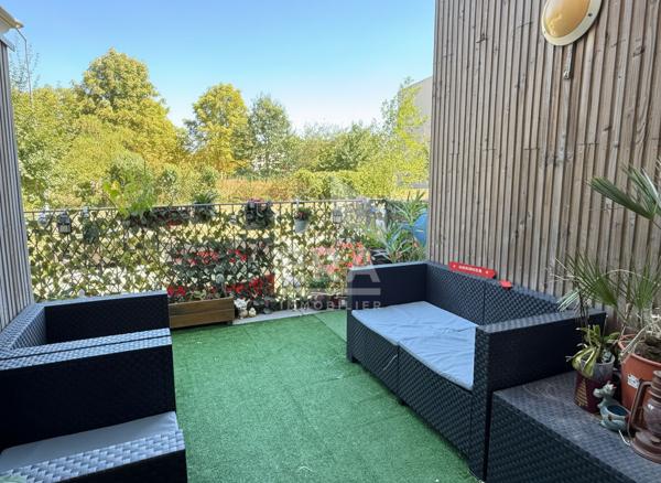 A vendre : Beau duplex 3 pièces à Herblay Sur Seine avec terrasse sans vis-à-vis  et 2 places de parking
