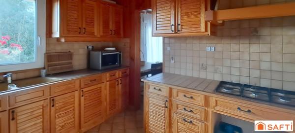 MAISON FAMILIALE DE 100M² ET SON SOUS SOL.