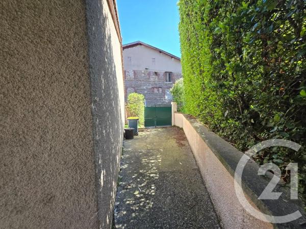 Maison à vendre  6 pièces - 100 m 2   ST ETIENNE  - 42