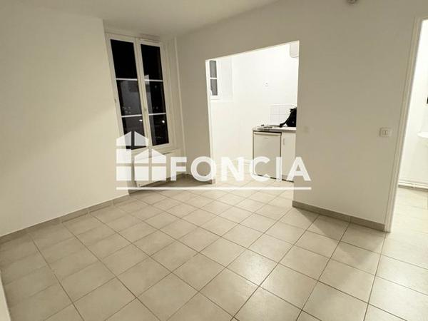 Location Appartement 2 pièces 29.7 m² - 13 RUE LACORDAIRE Paris 75015