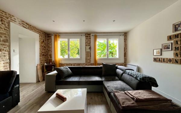 Maison à vendre    5 pièces • 142 m2 Aiffres