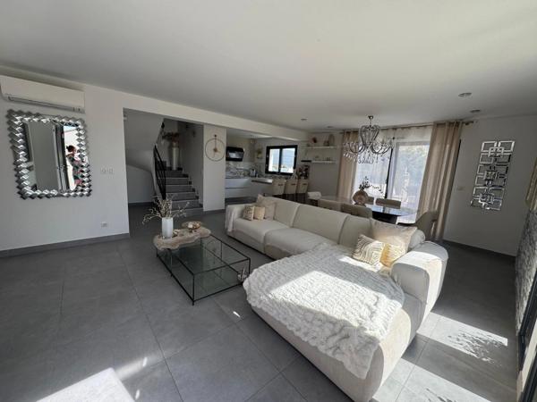 BALI – Maison contemporaine meublée avec piscine – La Fare-les-Oliviers