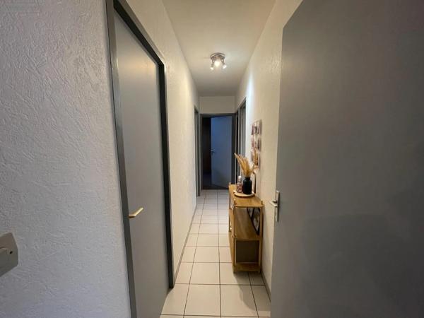 Location - Appartement Buellas 01310 4 pièces 84 m 2