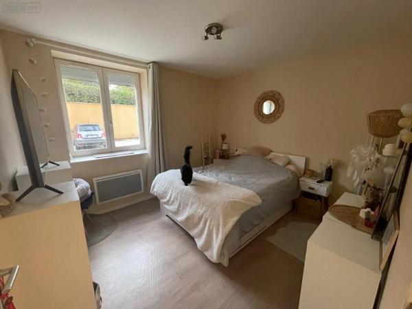 Location - Appartement Buellas 01310 4 pièces 84 m 2