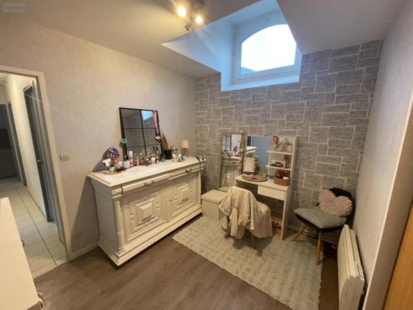 Location - Appartement Buellas 01310 4 pièces 84 m 2
