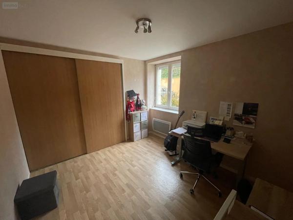 Location - Appartement Buellas 01310 4 pièces 84 m 2