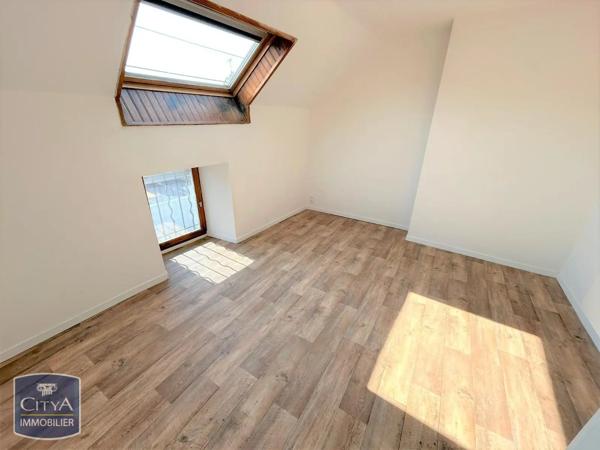 Maison à louer 5 pièces 86.6m² Sissonne (02150)