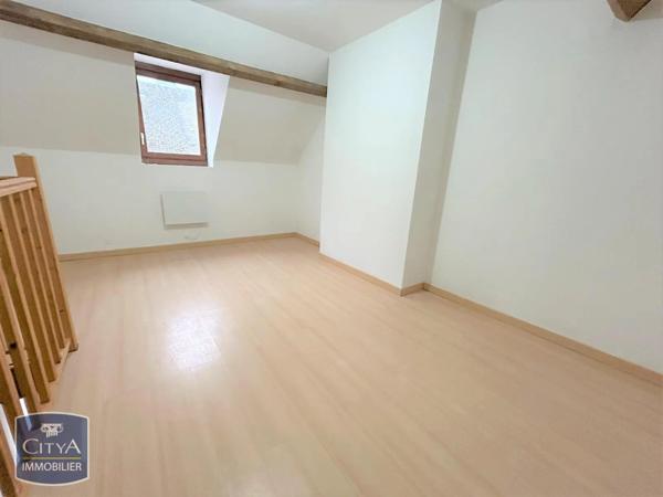 Maison à louer 5 pièces 86.6m² Sissonne (02150)