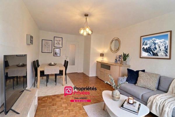 Appartement Type 3 , 72m²  carrez, traversant avec Balcon sud/Est