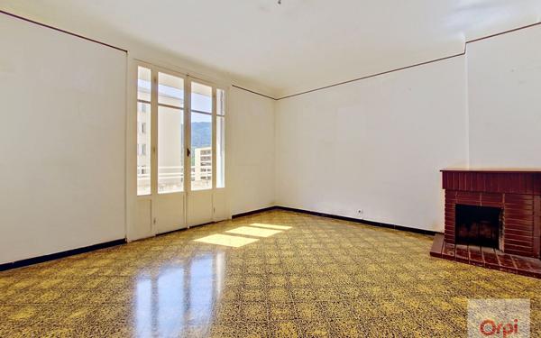 Appartement à vendre    3 pièces • 67,72 m2 Ajaccio