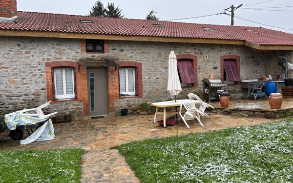 Maison à vendre    6 pièces •  Saint-Junien